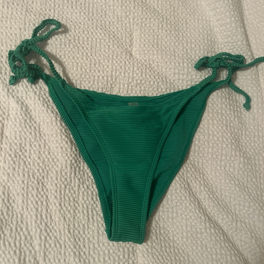 ribbed green bikini bottoms